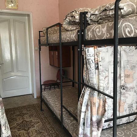 Хостел Тихий Дворик Carcóvia Exterior foto